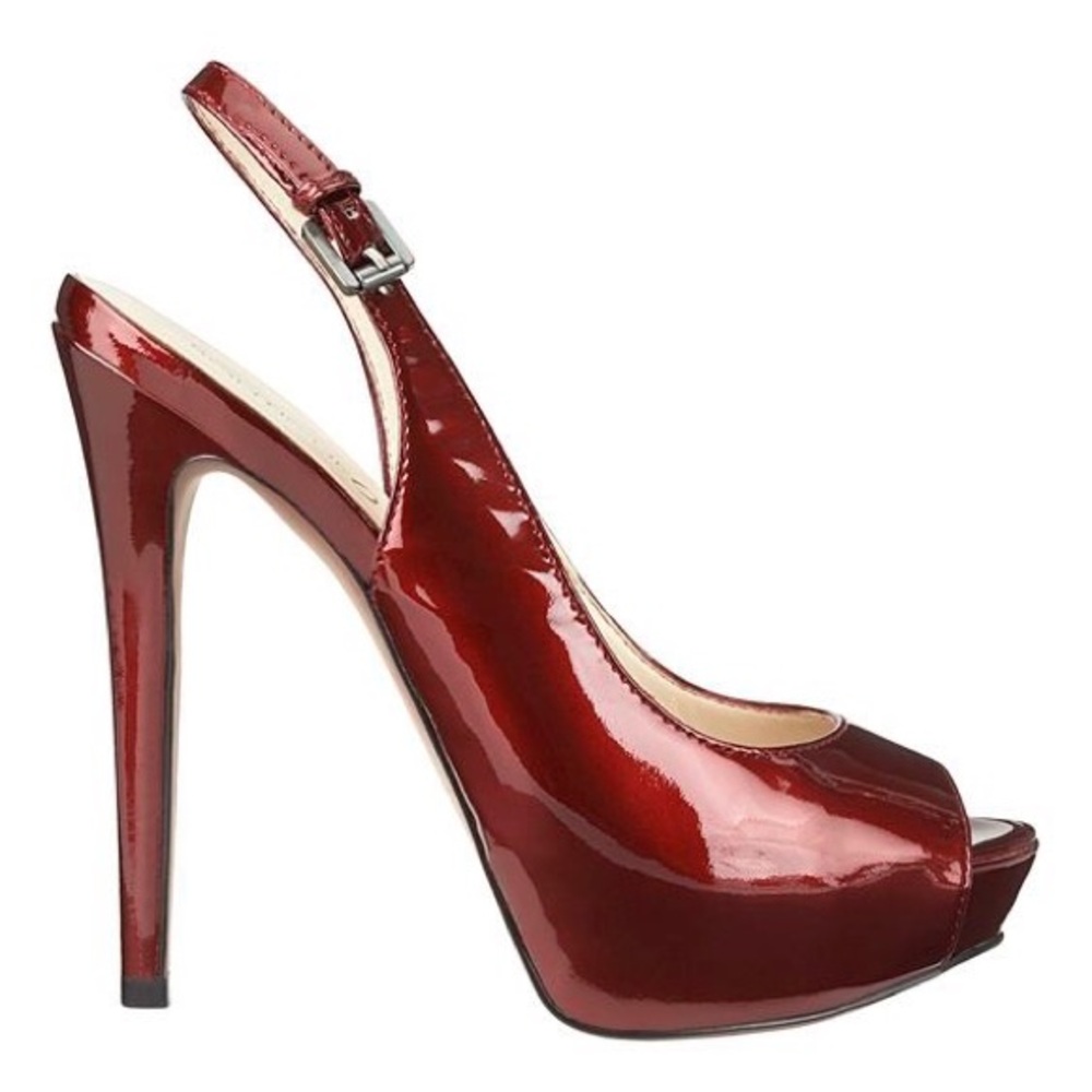 Boutique9 SIZE 6 Maroon Patent Leather Shoes